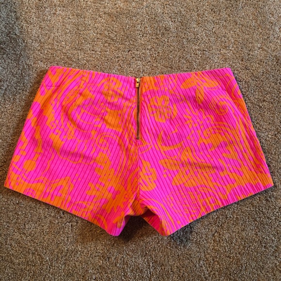 Hot Pink Lilly Pulitzer Shorts - Picture 2 of 4